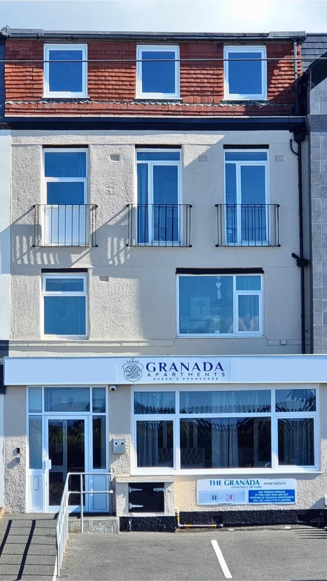Granada Apartments Queen'S Promenade Blackpool Extérieur photo