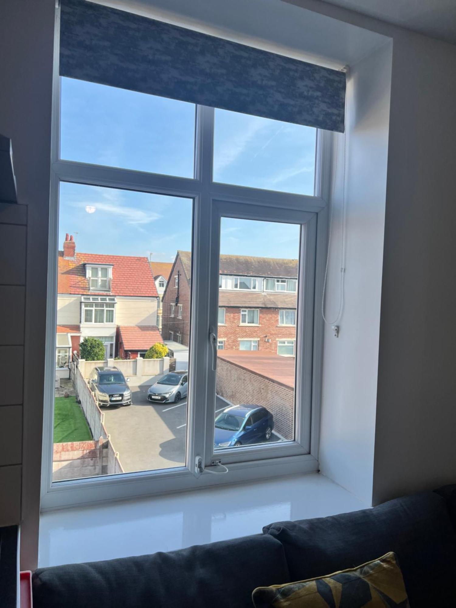 Granada Apartments Queen'S Promenade Blackpool Extérieur photo