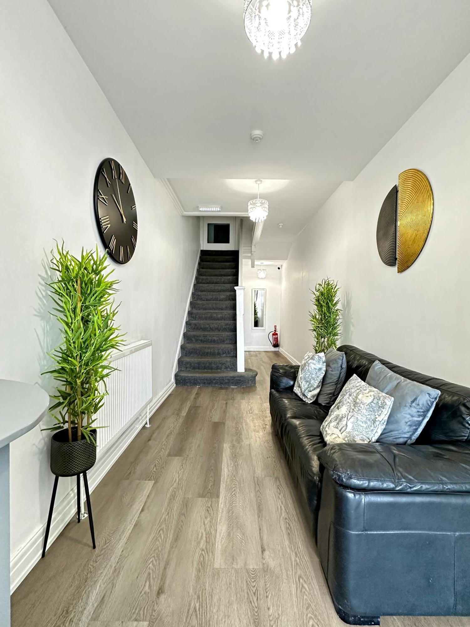 Granada Apartments Queen'S Promenade Blackpool Extérieur photo