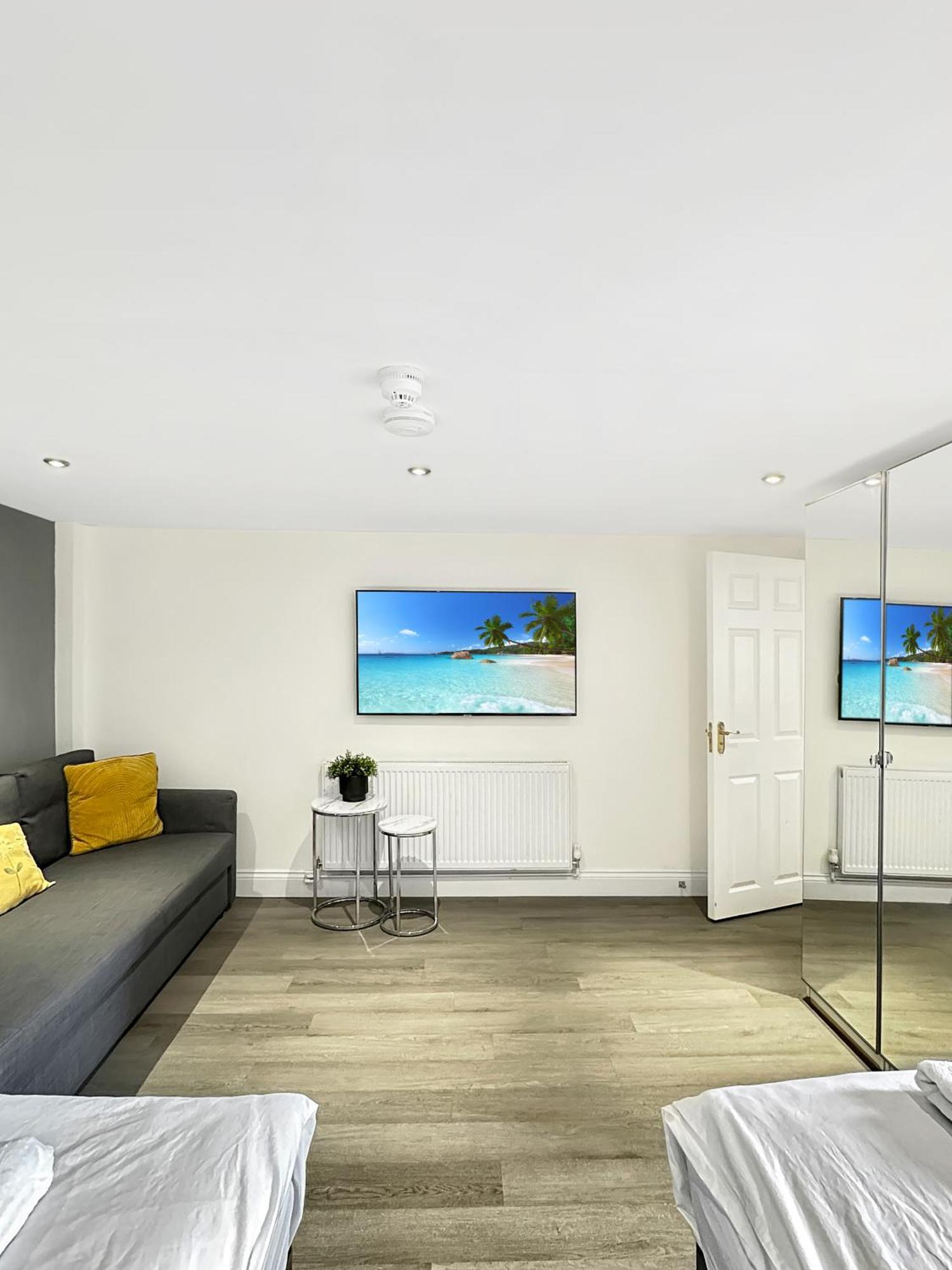 Granada Apartments Queen'S Promenade Blackpool Extérieur photo