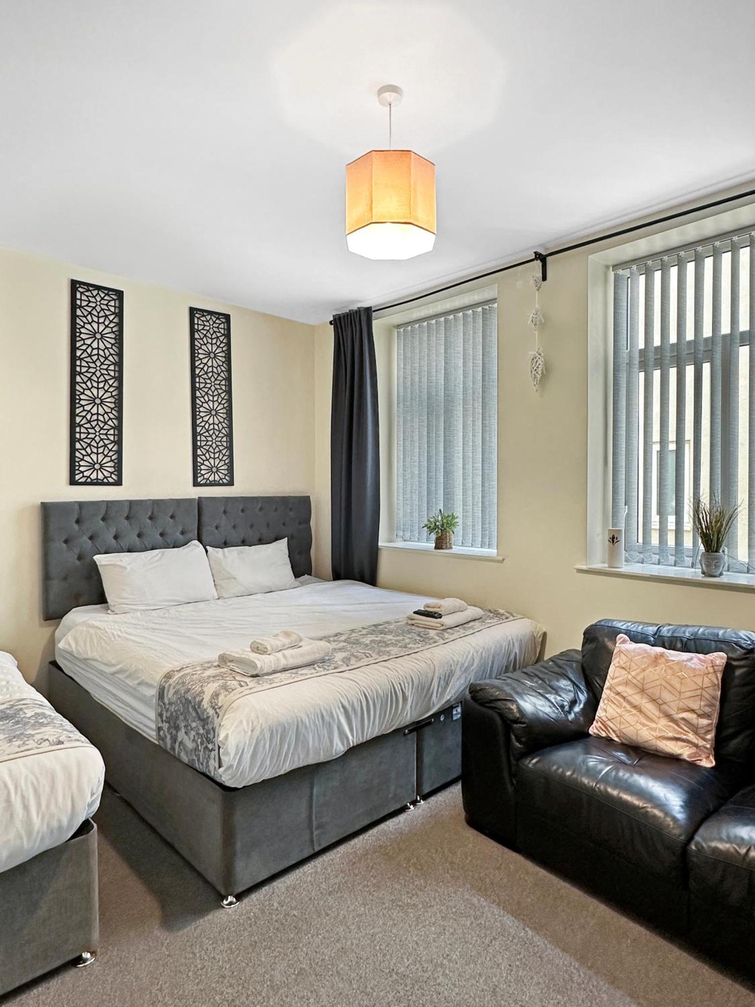 Granada Apartments Queen'S Promenade Blackpool Extérieur photo