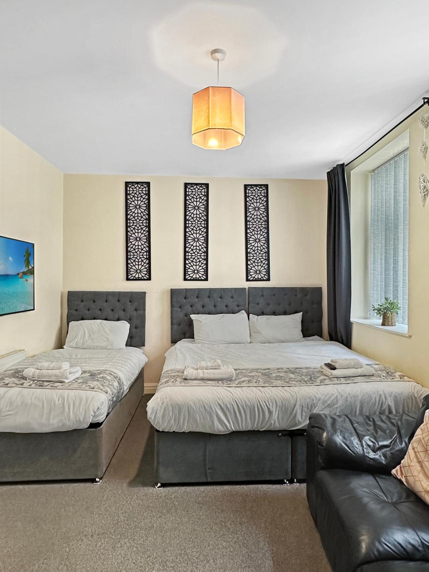 Granada Apartments Queen'S Promenade Blackpool Extérieur photo